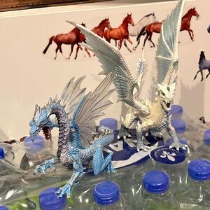Schleich Blue and White Dragon Figurine Set